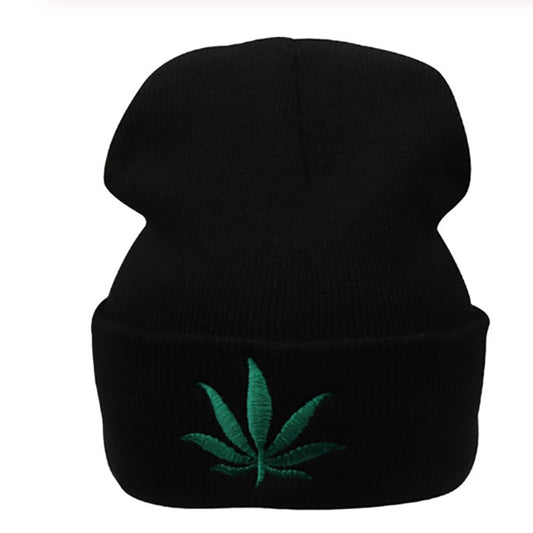 New Men Women Winter Weed Leaf Beanie Hats Warm Hip Hop Punk Knitting Winter Hat For Women Autumn Woolen Cap Skullies Black Hat
